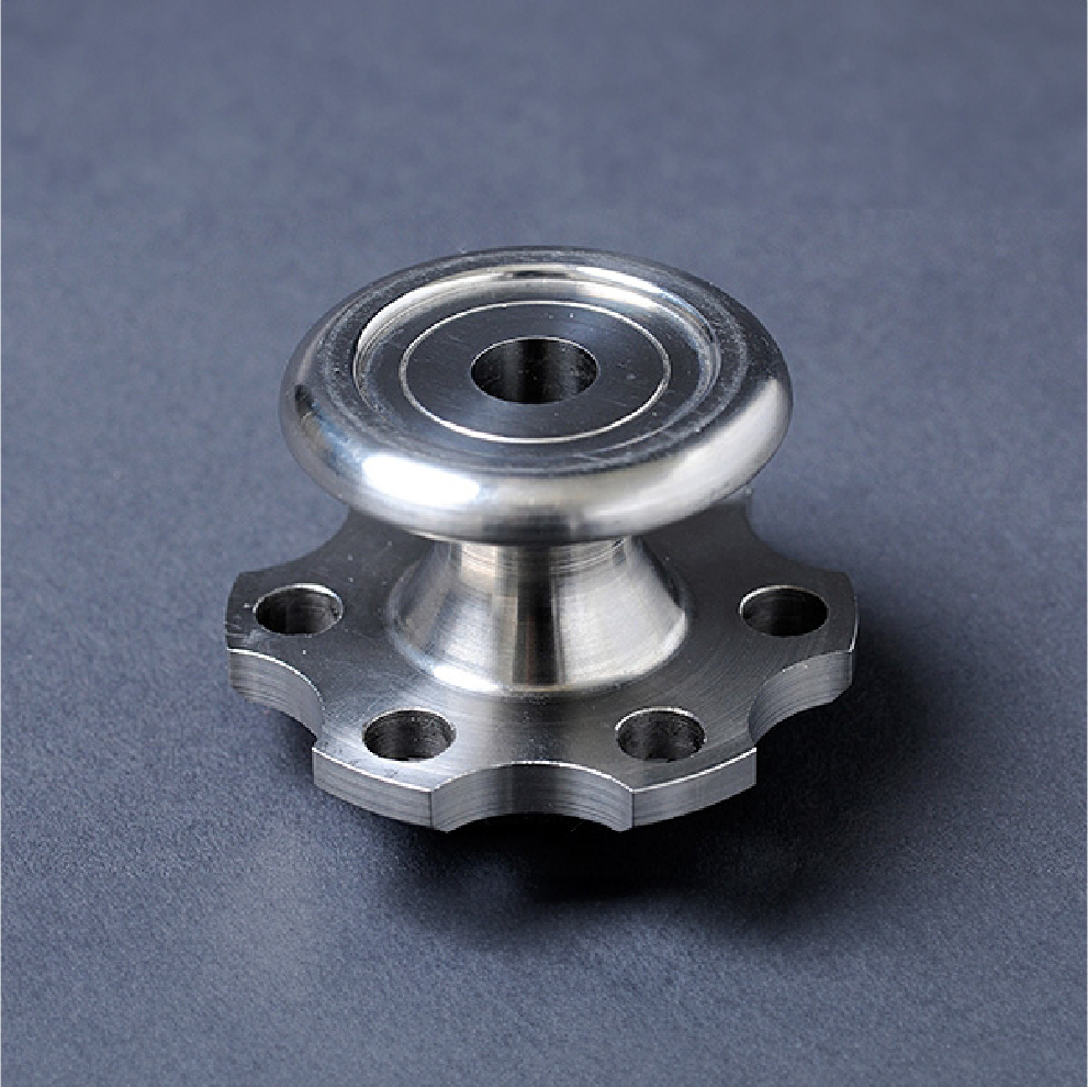 素材：純チタン